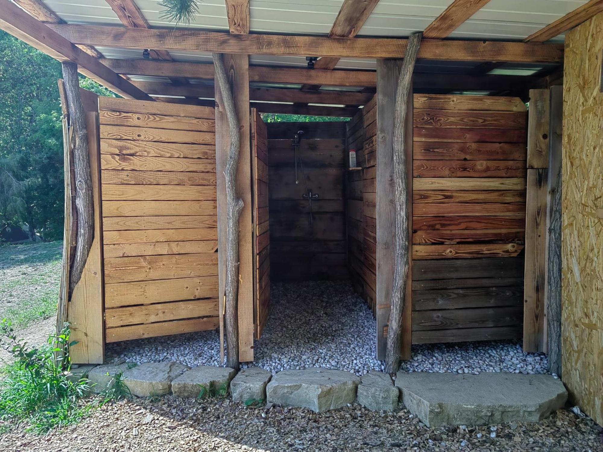 فندق Eco Camp Supot Šmarje المظهر الخارجي الصورة