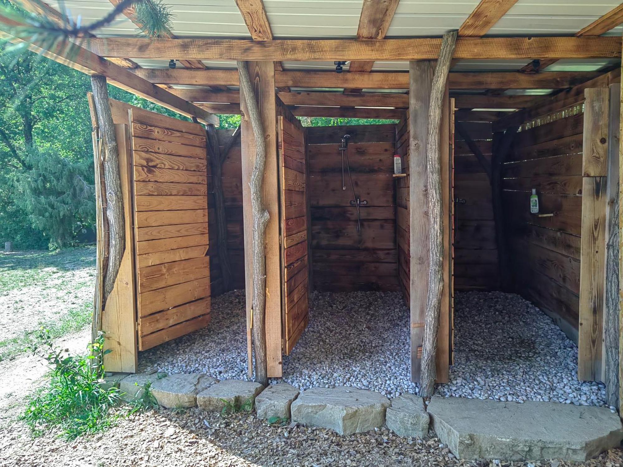 فندق Eco Camp Supot Šmarje المظهر الخارجي الصورة
