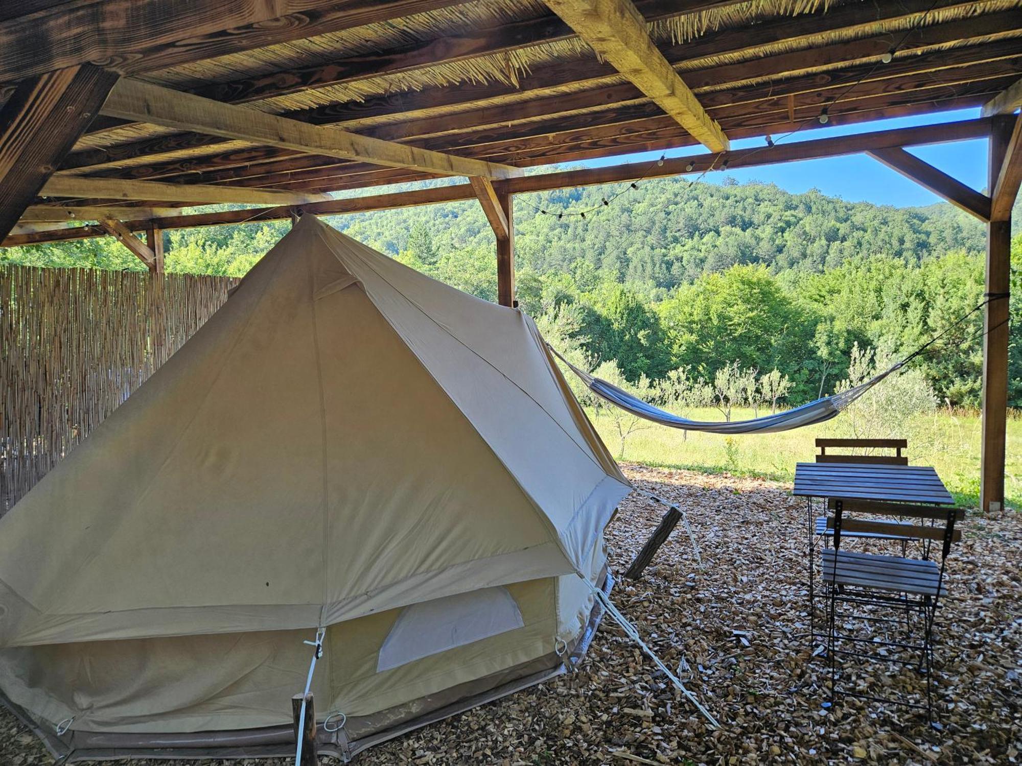 فندق Eco Camp Supot Šmarje المظهر الخارجي الصورة